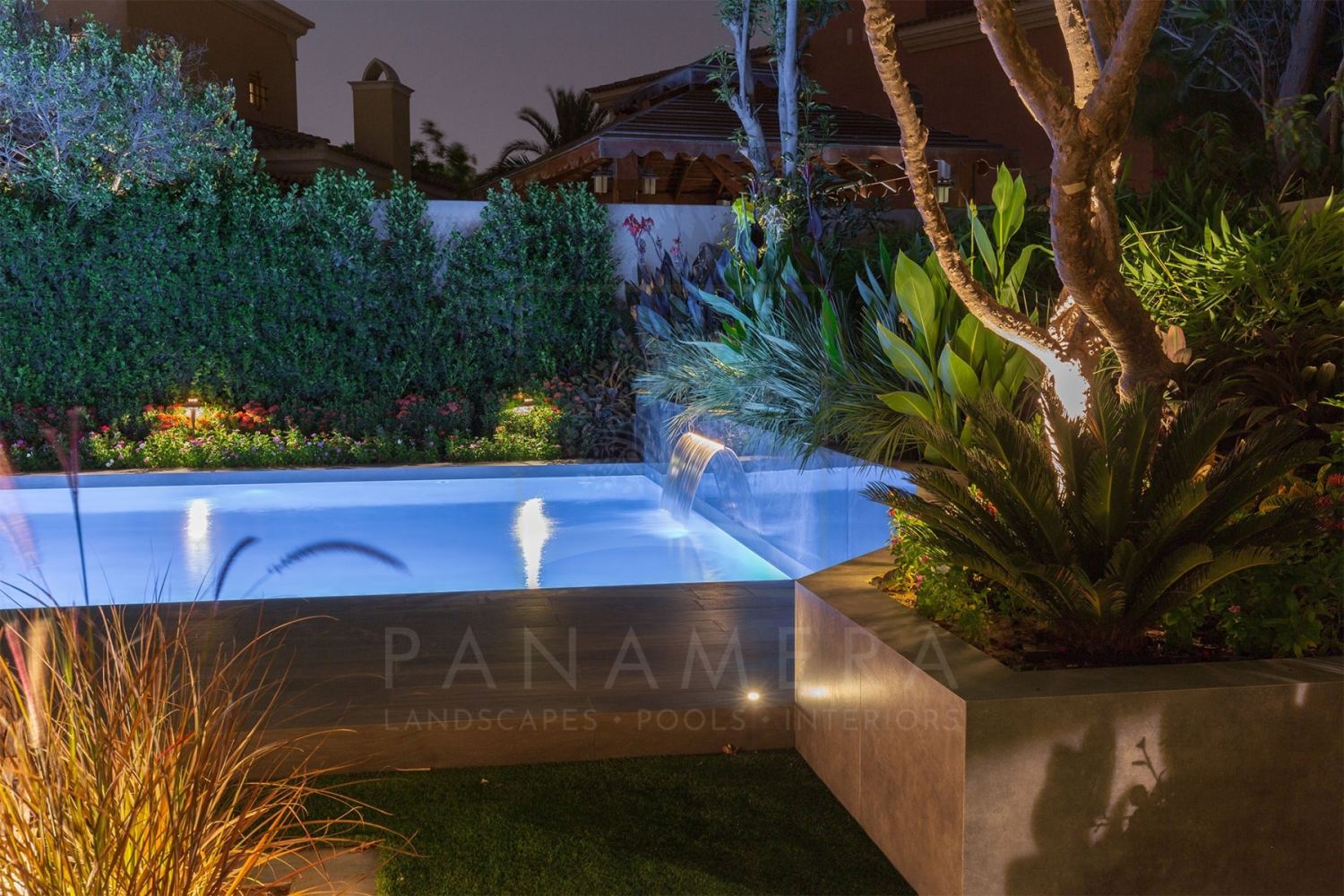 swimming pool contractors in dubai