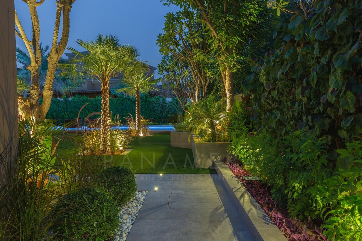 swimming pool contractors in dubai