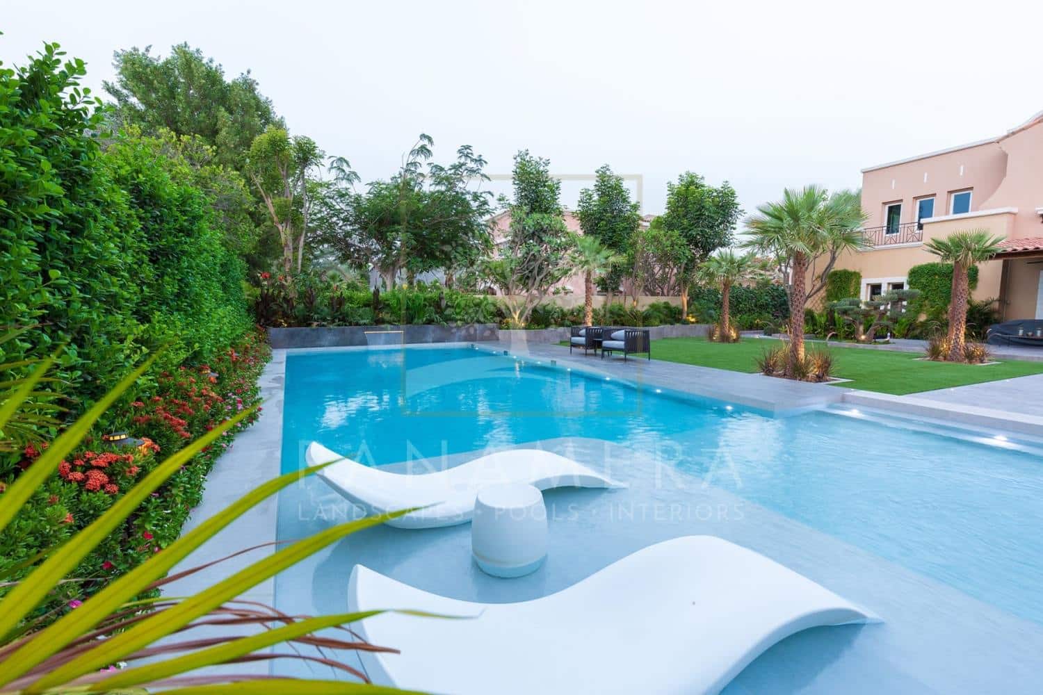 swimming pool contractors in dubai