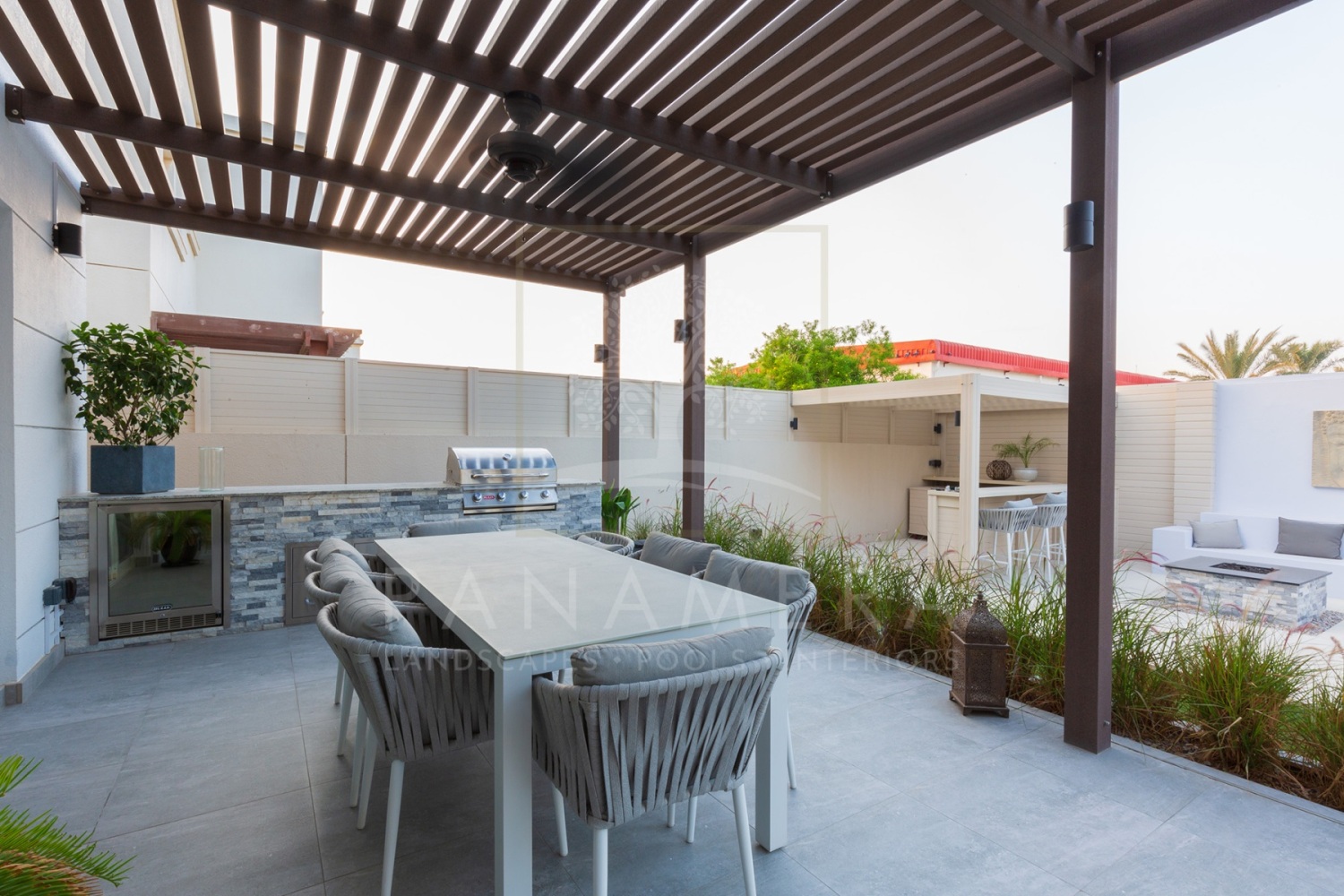 swimming pool contractors in dubai