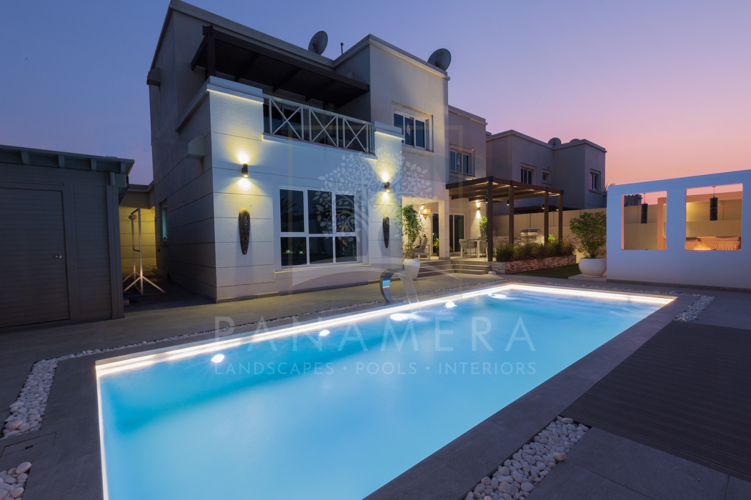 swimming pool contractors in dubai