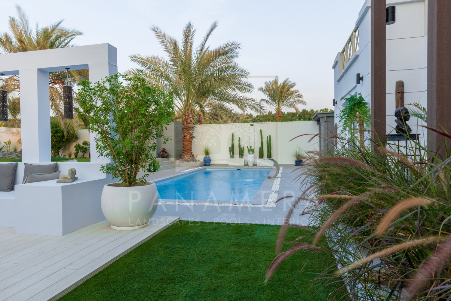 swimming pool contractors in dubai
