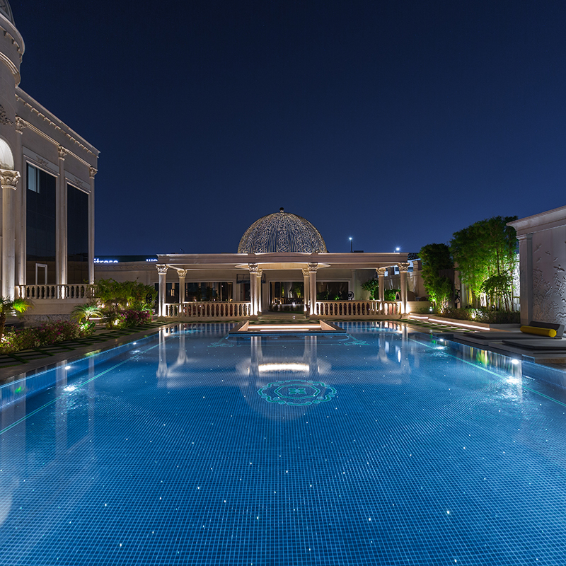 Aqua Vista pool and garden in Jumeirah