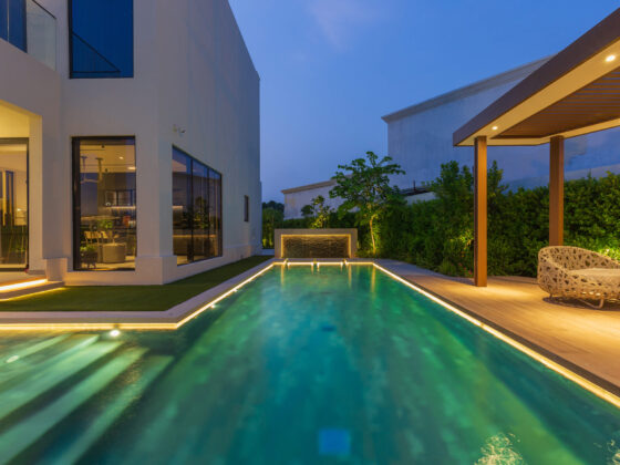 luxury swimming pool constructed in dubai