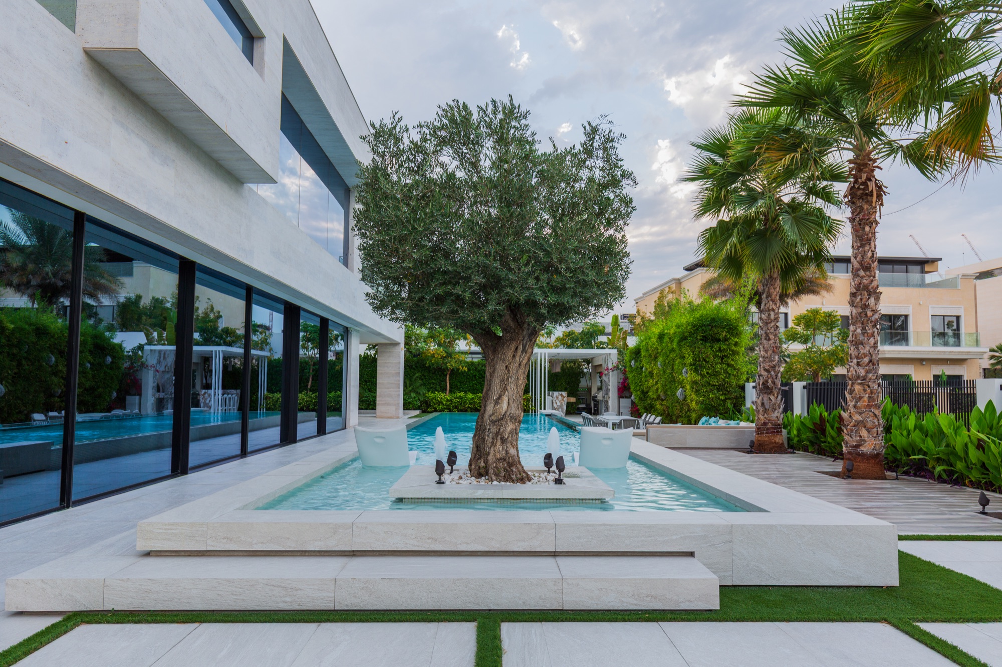 Integrated landscape and water feature design in a Dubai villa