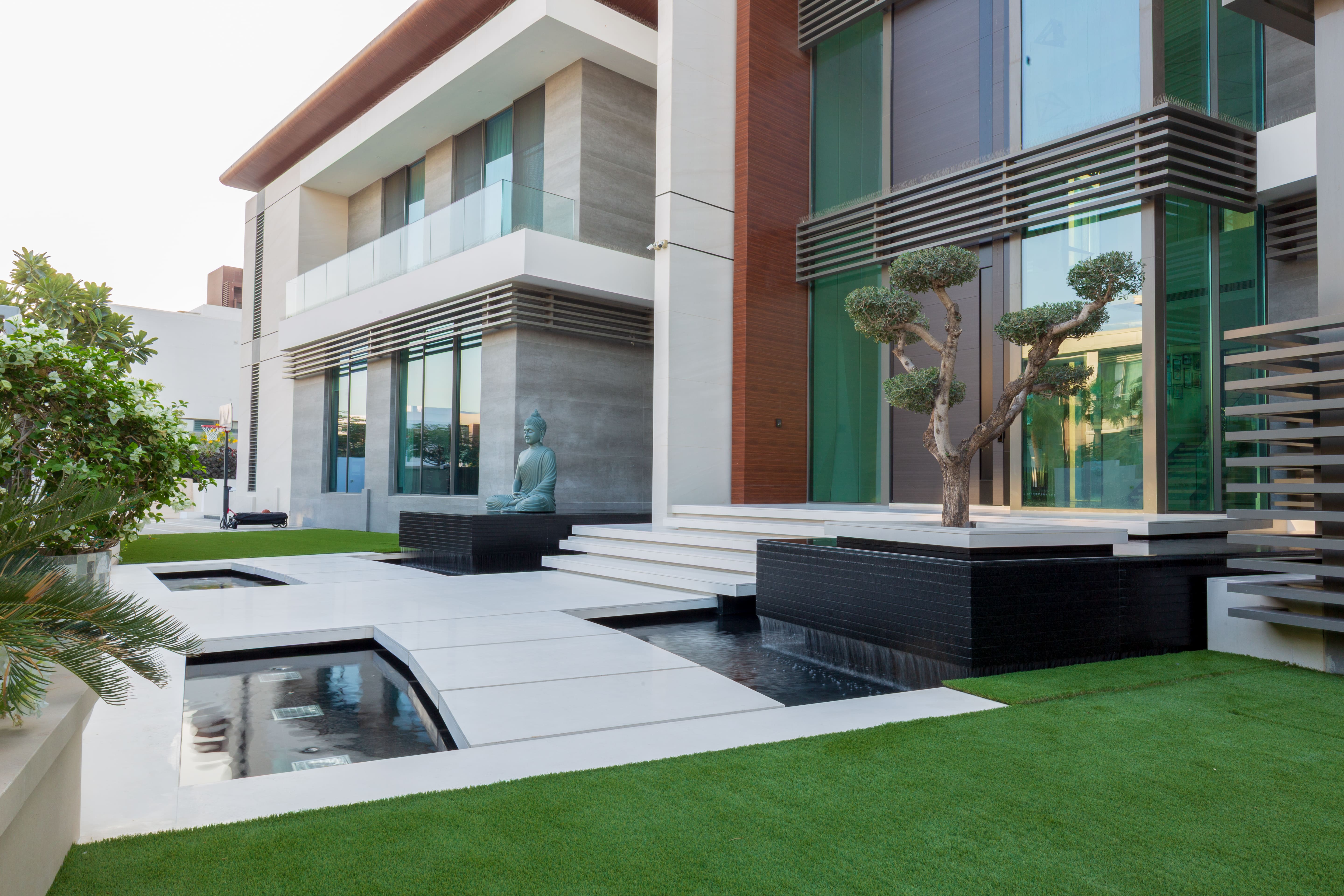 Architectural garden feature at Luminous Estate