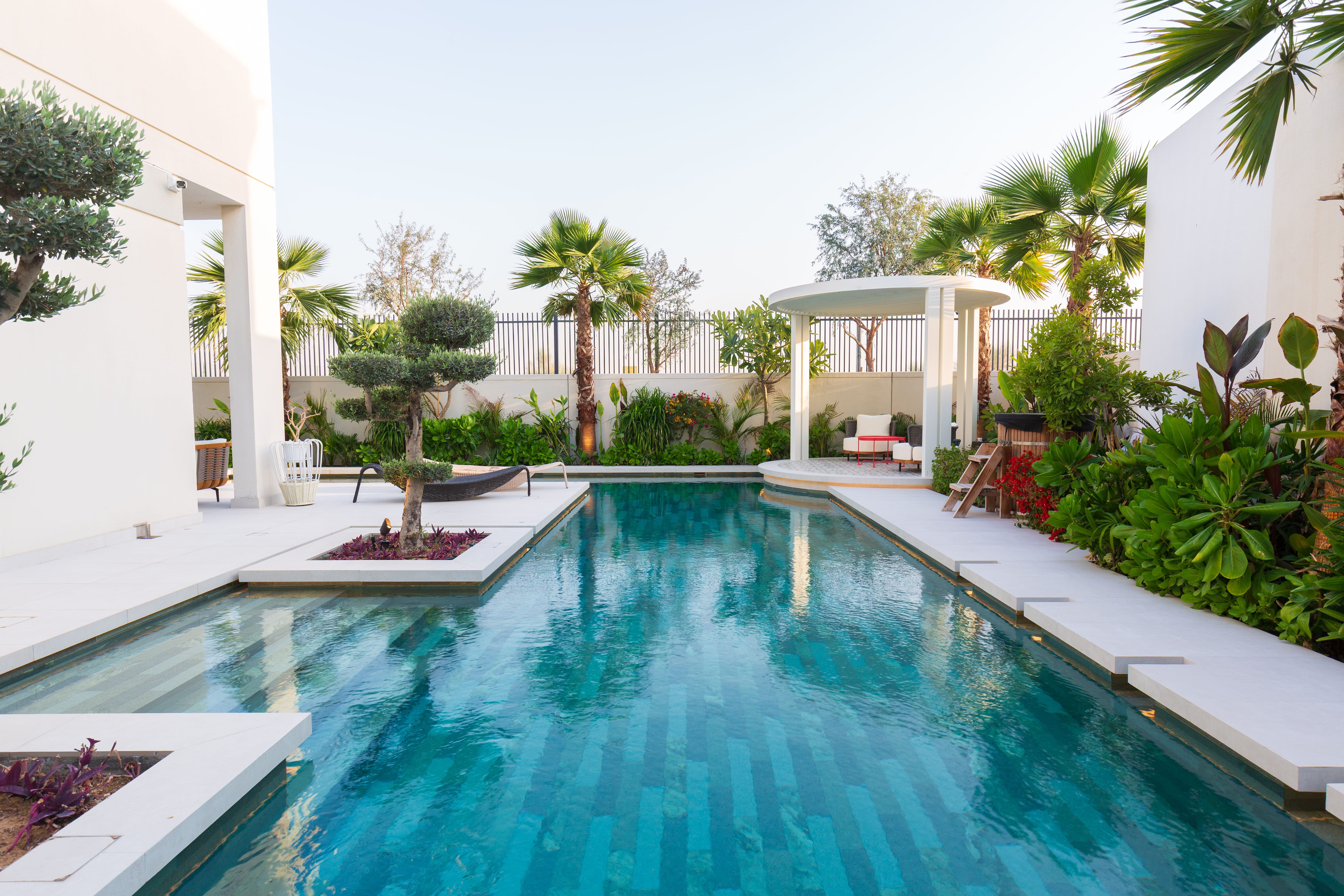 Emerald Courtyard garden and swimming pool overview